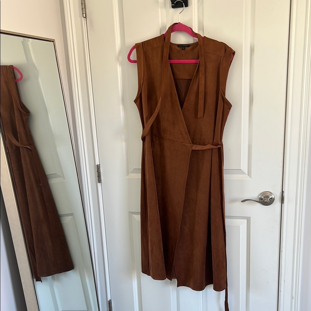 Elegant Brown Sleeveless Wrap Dress